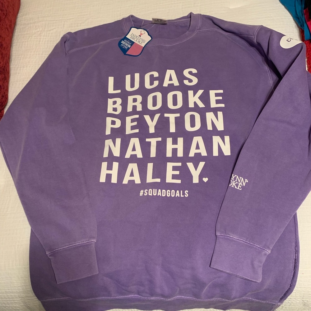 Jadelynn Brooke One Tree Hill Sweatshirt Large